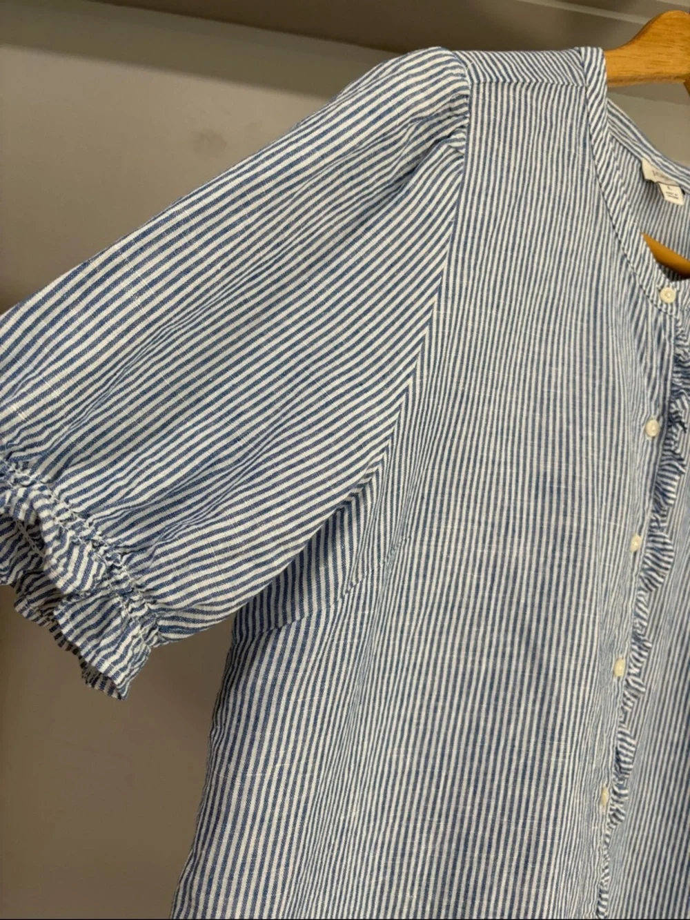 J. Crew Linen Blend Poplin Puff Sleeve Ruffle Top, Size L, New without Tag